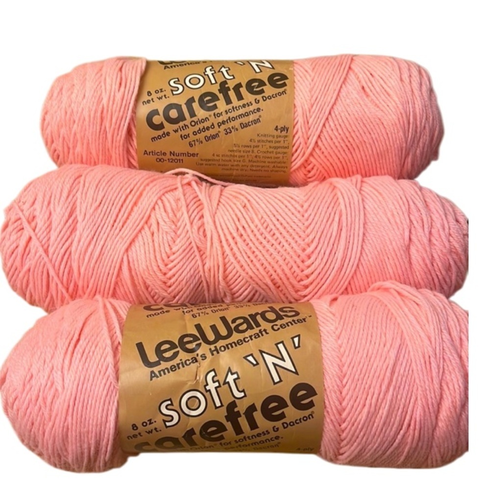 LEE WARDS soft’n carefree orlon yarn bundle